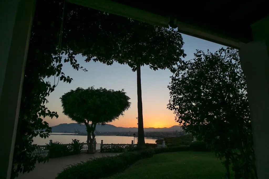 Andalusian Villa On The Sea And The Bay Of Málaga