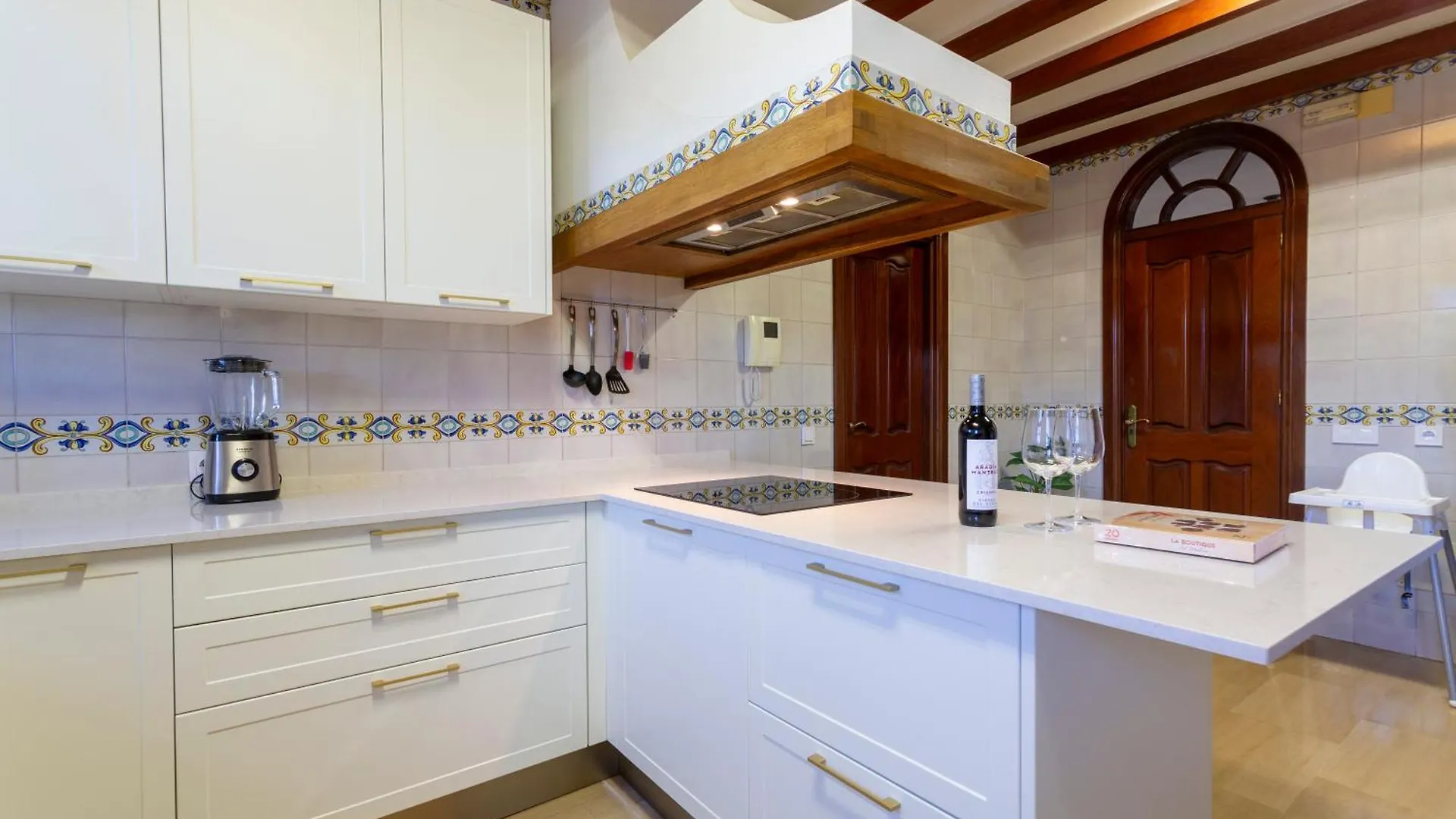 Andalusian Villa On The Sea And The Bay Of Malaga